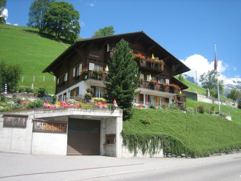 Hotel Gletschertal グリンデルヴァルト エクステリア 写真
